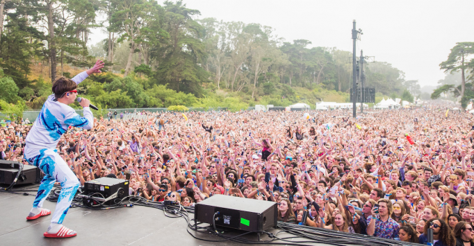 Oliver Tree at Arvest Bank Theatre